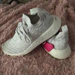 Adidas NMD R2 Primeknit